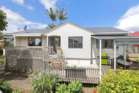 Photo of property in 5 Cognac Place, Henderson, Auckland, 0612