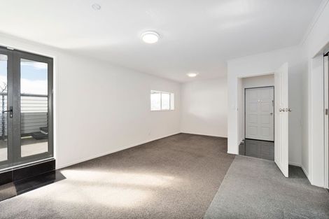 Photo of property in 3 Spargo Road, Massey, Auckland, 0614
