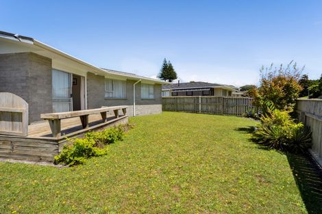 Photo of property in 11 Warkworth Grove, Bell Block, New Plymouth, 4312