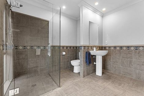 Photo of property in 66 Shelter Drive, Greenhithe, Auckland, 0632