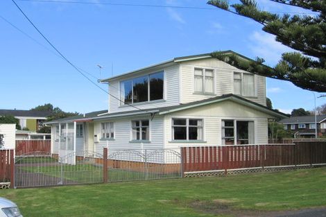 Photo of property in 1 Noel Avenue, Orewa, 0931