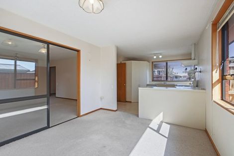 Photo of property in 24 Woodbury Street, Avonhead, Christchurch, 8042