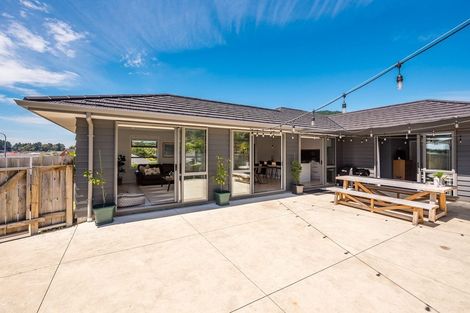 Photo of property in 6 Lambert Way, Paraparaumu, 5032