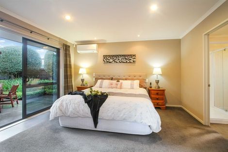 Photo of property in 35 Lough Bourne Drive, Pukekohe, 2120