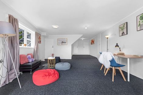 Photo of property in 10 Mildmay Road, Henderson, Auckland, 0610