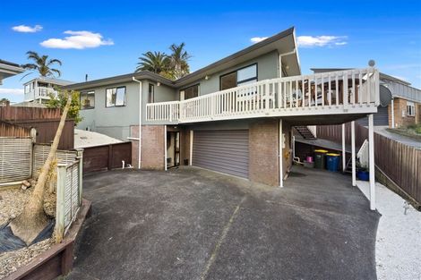 Photo of property in 8 Sailfish Drive, West Harbour, Auckland, 0618