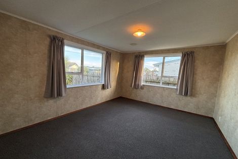 Photo of property in 18 Acourt Street, Hawera, 4610