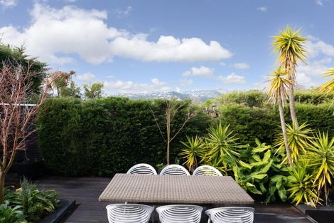 Photo of property in 5 Whareora Terrace, Cashmere, Christchurch, 8022