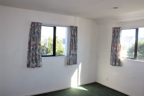 Photo of property in 74 Mandeville Street, Riccarton, Christchurch, 8011