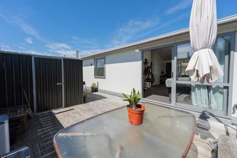 Photo of property in 150 Heretaunga Street, Palmerston North, 4414