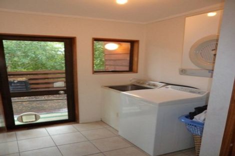 Photo of property in 130 Cliff View Drive, Green Bay, Auckland, 0604