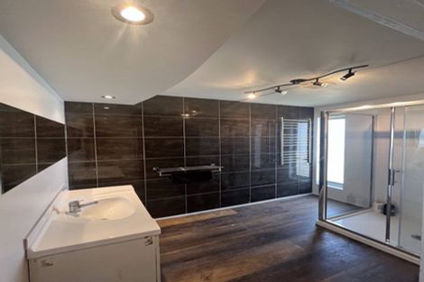 Photo of property in 8 Stanley Road, Glenfield, Auckland, 0629