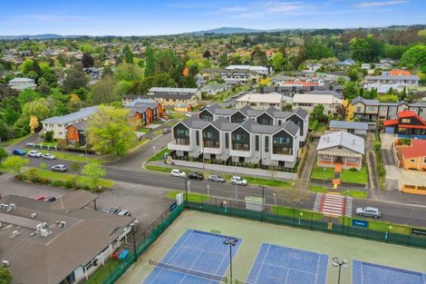 Photo of property in 2u8 Manning Street, Hamilton Central, Hamilton, 3204