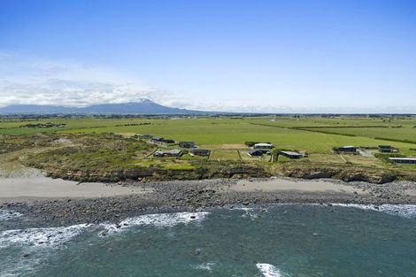 Photo of property in 286 Tai Road, Opunake, 4681