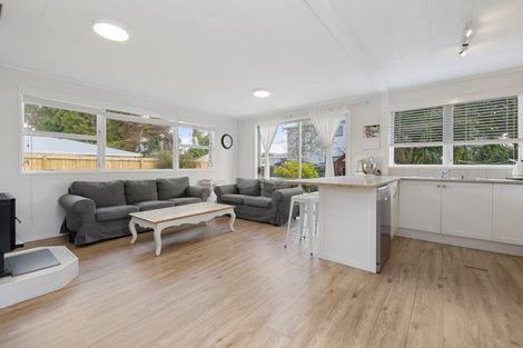 Photo of property in 2/45 Riverside Road, Orewa, 0931