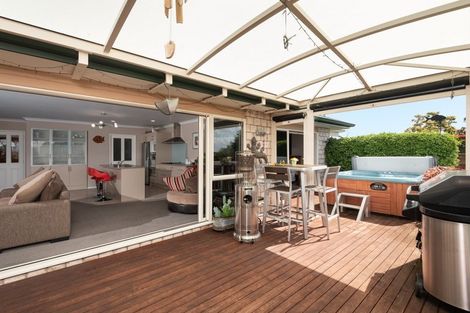 Photo of property in 24 Woodleigh Place, Ohauiti, Tauranga, 3112