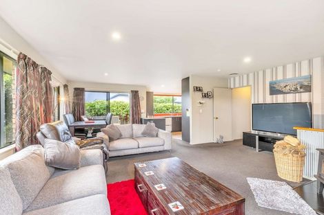 Photo of property in 1 Longfields Road, Brightwater, 7022