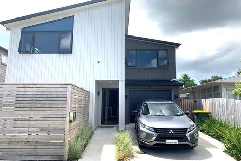 Photo of property in 4 Crieff Place, Te Atatu Peninsula, Auckland, 0610