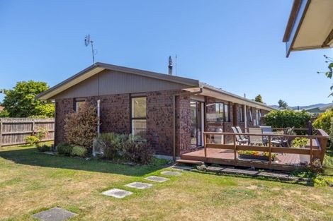 Photo of property in 4 Feist Street, Carterton, 5713