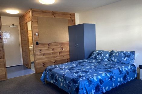 Photo of property in Basin Reserve Complex, 25/4 Sussex Street, Mount Cook, Wellington, 6021