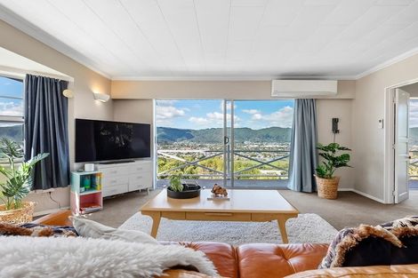 Photo of property in 28 Gurney Road, Kelson, Lower Hutt, 5010