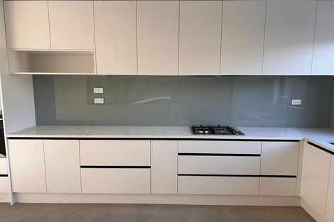 Photo of property in 8 Kaponga Crescent, New Lynn, Auckland, 0600