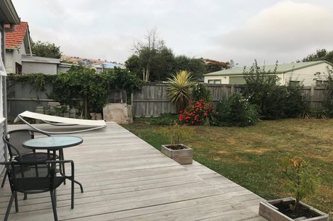 Photo of property in 64 Cumnor Terrace, Woolston, Christchurch, 8023