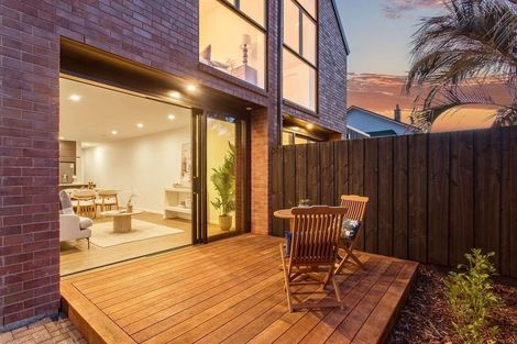 Photo of property in 3/50b Murray Place, Saint Albans, Christchurch, 8014