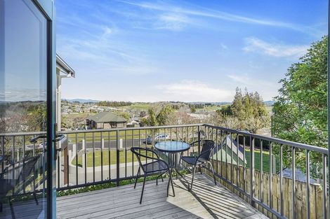 Photo of property in 13 West Ridge Drive, Western Heights, Hamilton, 3200