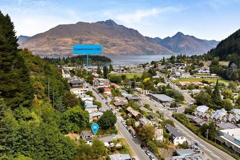 Photo of property in 125 Hallenstein Street, Queenstown, 9300