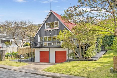 Photo of property in 12 Honeysuckle Lane, Mairangi Bay, Auckland, 0630