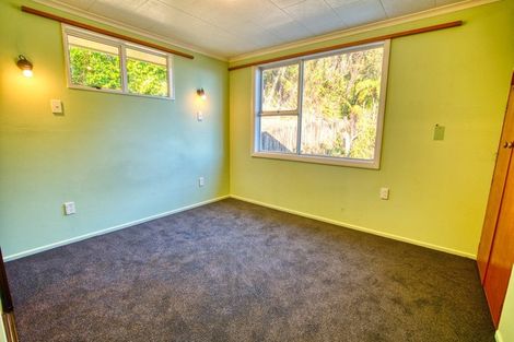 Photo of property in 20 Weenink Road, Karoro, Greymouth, 7805
