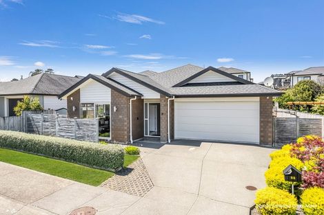 Photo of property in 21 Jeroboam Loop, Kumeu, 0810