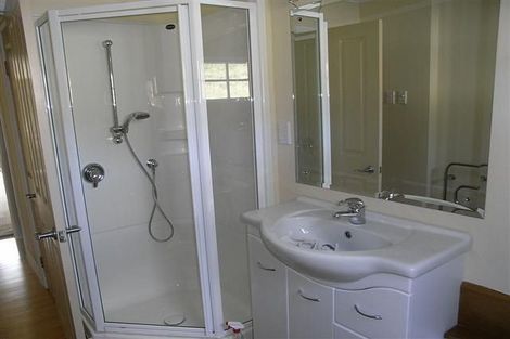 Photo of property in 24 Mudgeways Road, Massey, Auckland, 0614