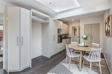 Photo of property in 27 Caesars Place, Churton Park, Wellington, 6037