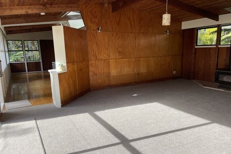 Photo of property in 25 Kopiko Road, Titirangi, Auckland, 0604