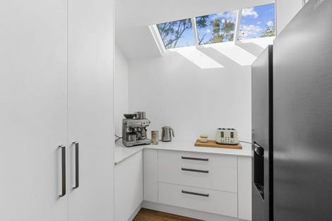 Photo of property in 34 Hackthorne Road, Cashmere, Christchurch, 8022