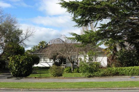 Photo of property in 77 South Road, Solway, Masterton, 5810