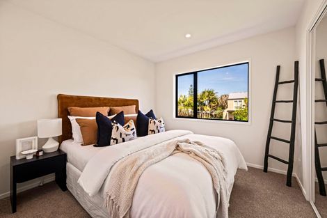 Photo of property in 4/721 Te Atatu Road, Te Atatu Peninsula, Auckland, 0610