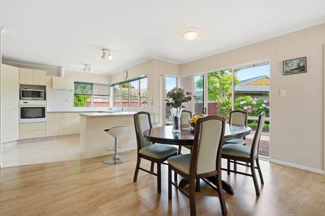 Photo of property in 23 Millington Place, Huntington Park, Auckland, 2013