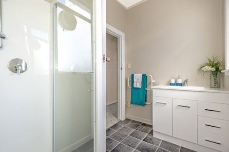 Photo of property in 11 Cook Street, Te Hapara, Gisborne, 4010