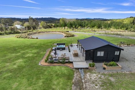 Photo of property in 23 Pine Valley Glade, Mangawhai, 0573