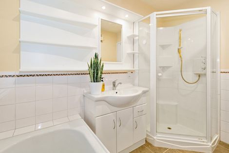 Photo of property in 280 Queen Elizabeth Ii Drive, Mairehau, Christchurch, 8052