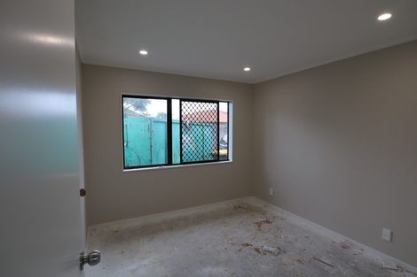Photo of property in 2/10 Airfield Road, Takanini, 2112