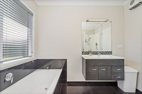 Photo of property in 40 Leeward Drive, Whitianga, 3510