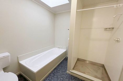 Photo of property in 9 Monarch Grove, Maoribank, Upper Hutt, 5018