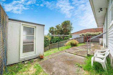 Photo of property in 21 Gray Avenue, Paraparaumu Beach, Paraparaumu, 5032