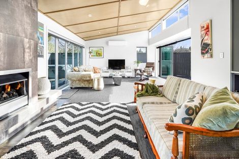 Photo of property in 2b Jellicoe Drive, Hamilton East, Hamilton, 3216