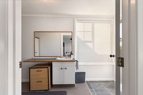 Photo of property in 72 Jickell Street, Hokowhitu, Palmerston North, 4410