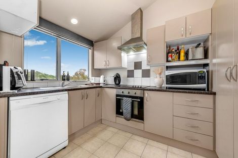 Photo of property in 2b Hall Avenue, Mangere, Auckland, 2022